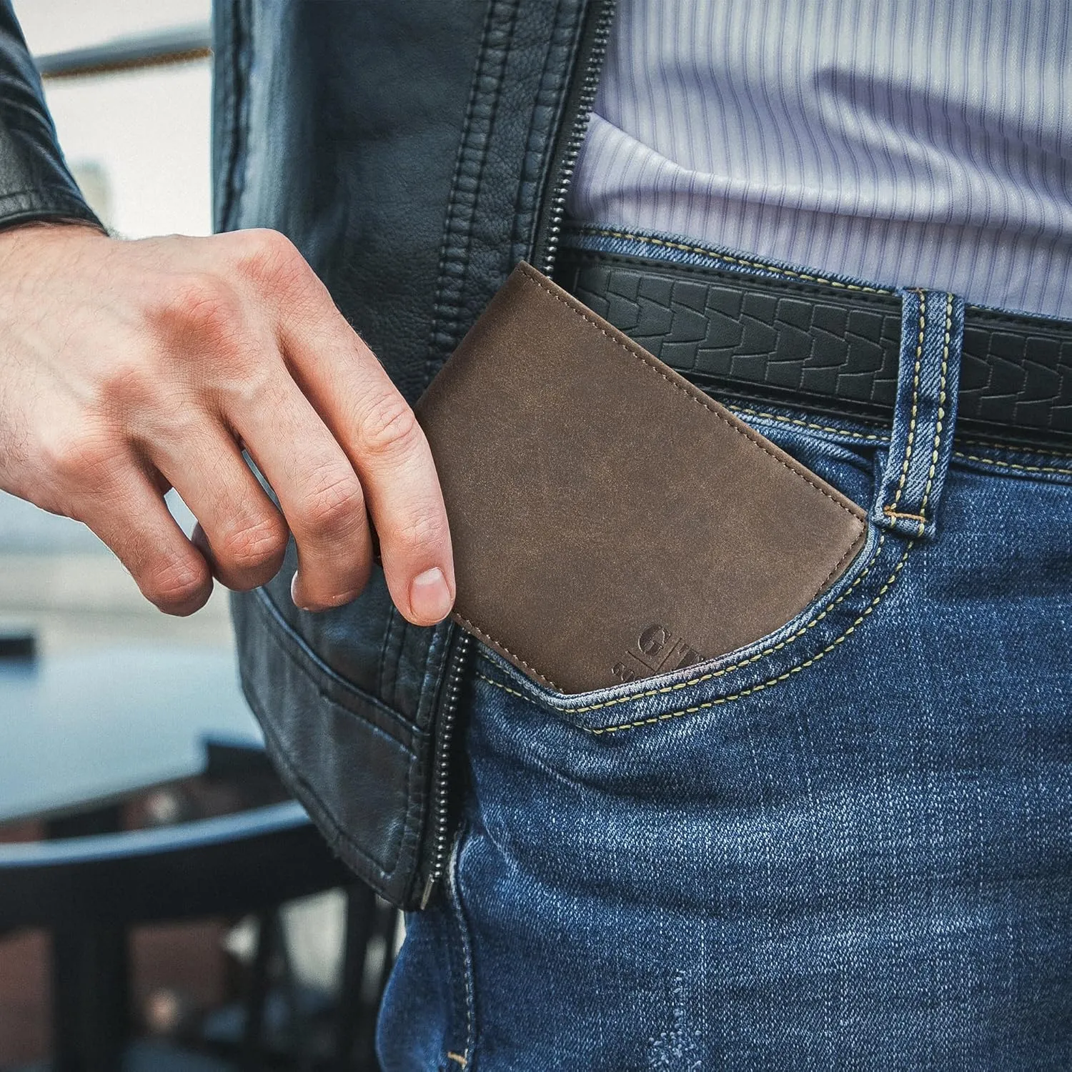 Gostwo Slim Wallet for Men Minimalist Leather ID Window Front Pocket Bifold Wallet